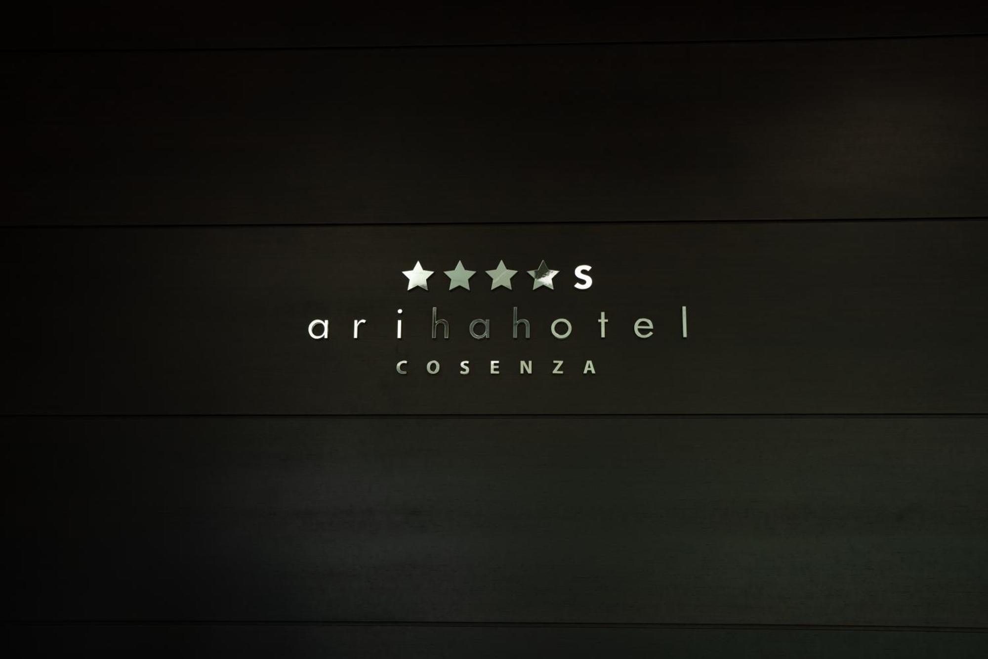Ariha Hotel Cosenza Exterior photo